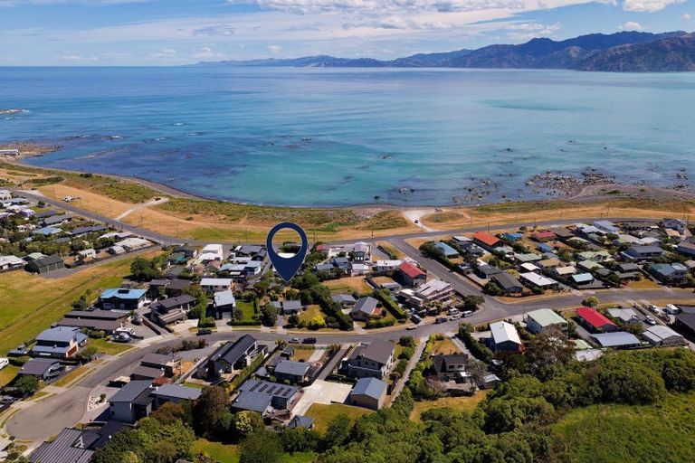 Photo of property in 49 Kotare Place, South Bay, Kaikoura, 7300