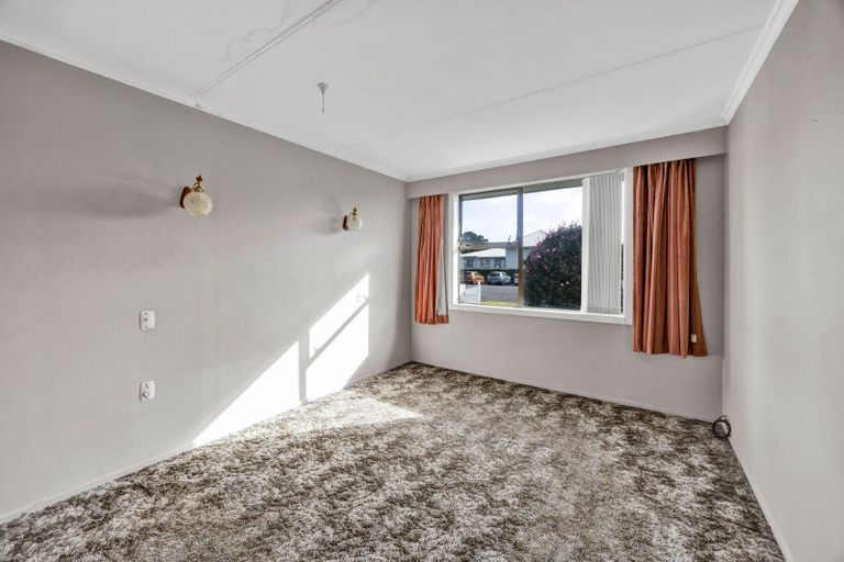 Photo of property in 82 King Street, Opunake, 4616