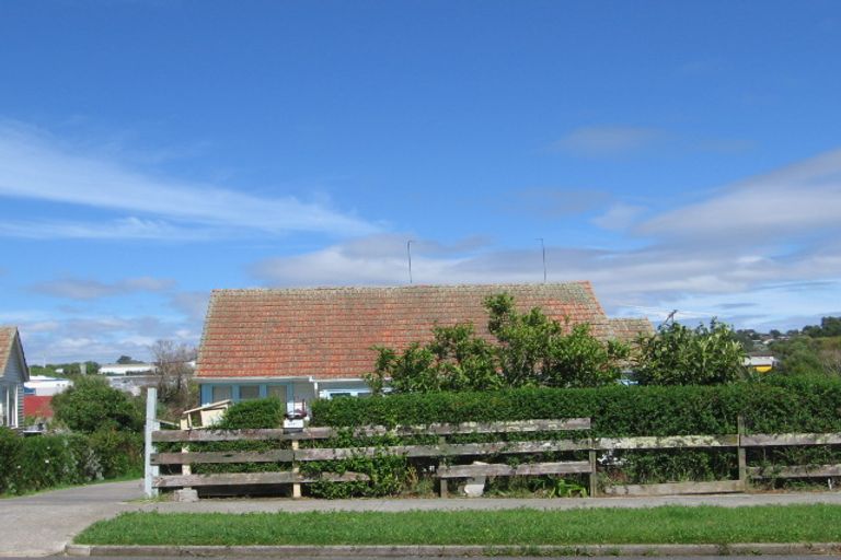 Property details for 43 Epping Street, Glen Innes, Auckland, 1072