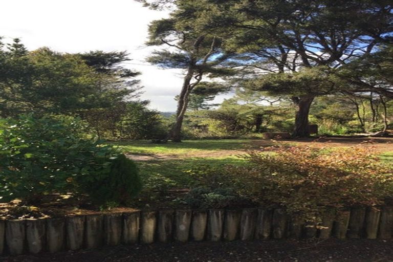 Photo of property in 43 Sunnyvale Road, Massey, Auckland, 0614