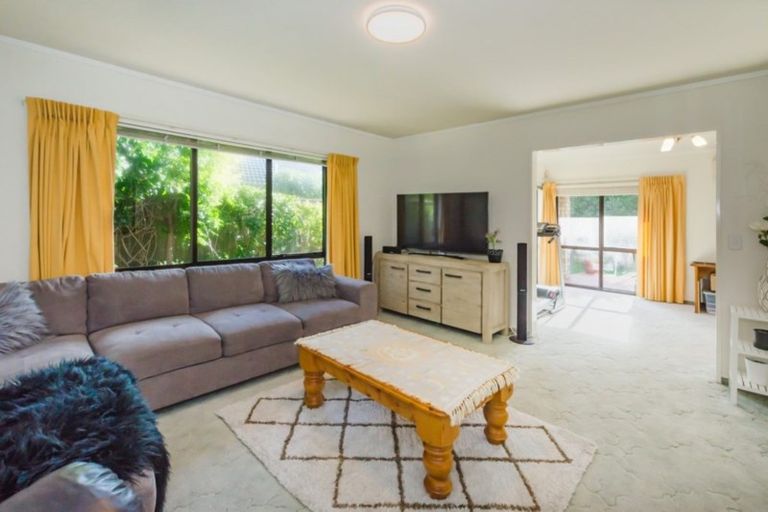 Photo of property in 14 Wood Leigh, Paraparaumu Beach, Paraparaumu, 5032