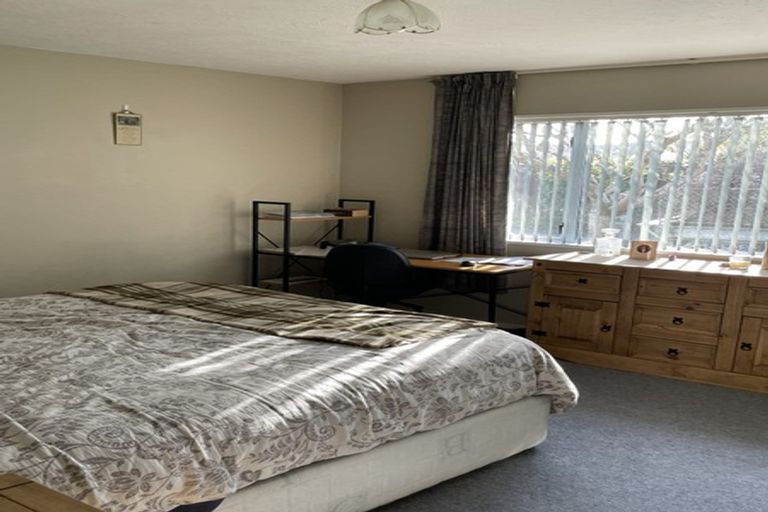 Photo of property in 32 Kedleston Drive, Avonhead, Christchurch, 8042