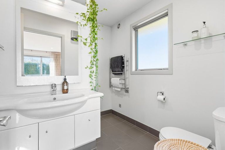 Photo of property in 50 Erskine Street, Lake Hayes, Queenstown, 9304