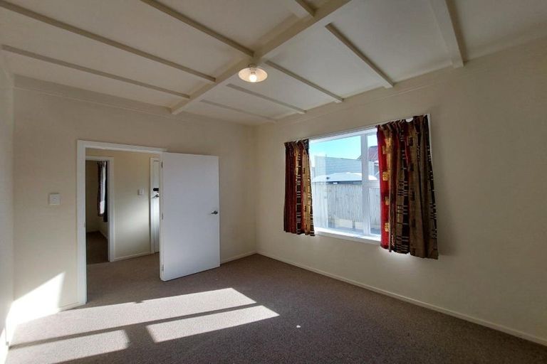 Photo of property in 44a Collins Street, Hawera, 4610