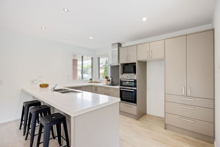 Photo of property in 97b Opawa Road, Opawa, Christchurch, 8023