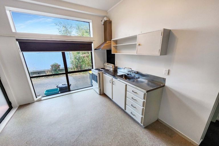 Photo of property in 9 Woodland Road, Johnsonville, Wellington, 6037