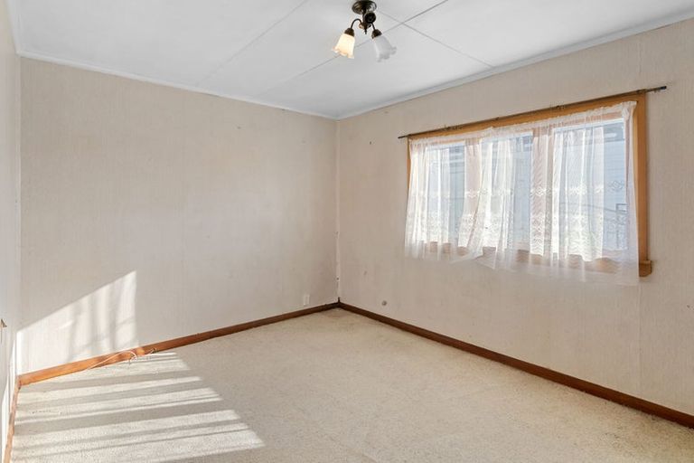 Photo of property in 8 Norbiton Road, Foxton, 4814