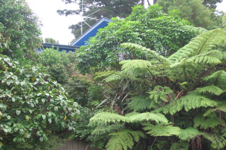 Photo of property in 41 Huntleigh Park Way, Ngaio, Wellington, 6035