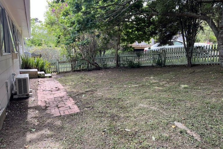 Photo of property in 1/9 Houston Place, Bayview, Auckland, 0629