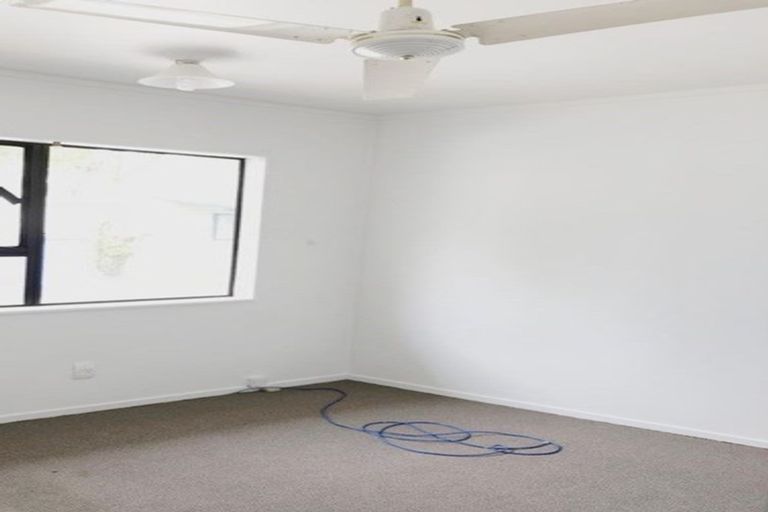 Photo of property in 127 Moire Road, West Harbour, Auckland, 0618