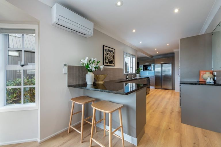 Photo of property in 147 Churchill Road, Rothesay Bay, Auckland, 0630