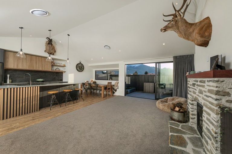 Photo of property in 41 Avalon Station Drive, Wanaka, 9305