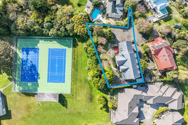 Photo of property in 16 Solander Place, Whitby, Porirua, 5024