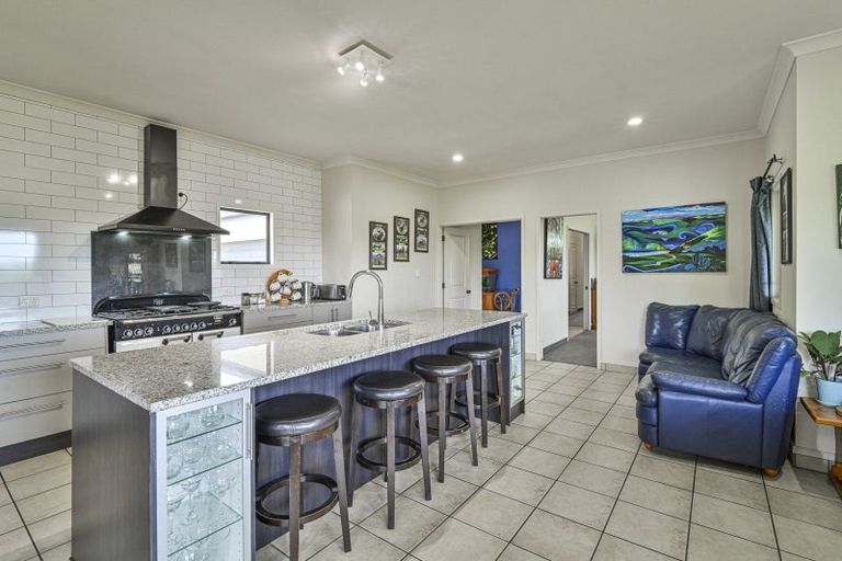 Photo of property in 40 Wheatley Road, Waiohiki, Napier, 4183