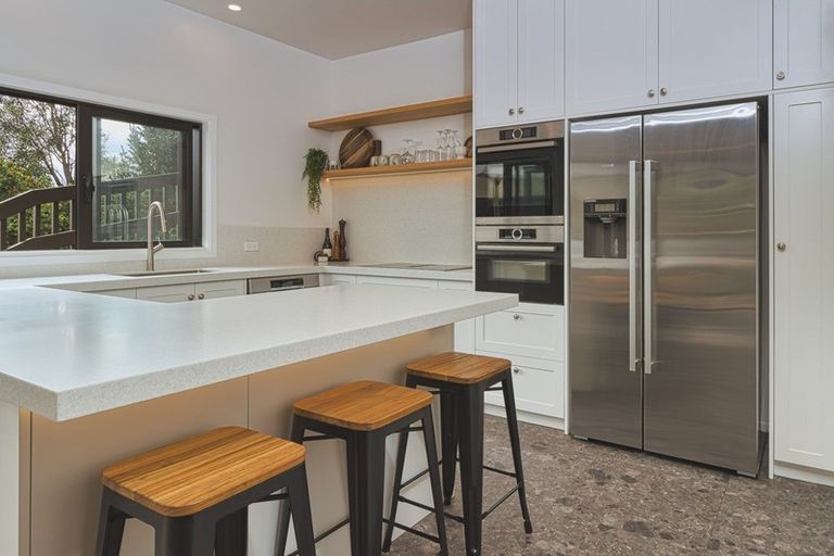 Photo of property in 3a Tauroa Road, Havelock North, 4130