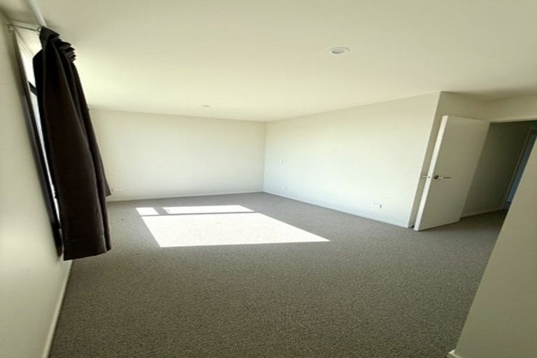 Photo of property in 15d Cuba Street, Petone, Lower Hutt, 5012