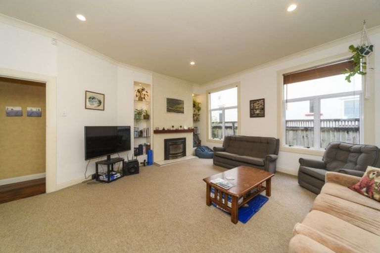 Photo of property in 442 College Street, Hokowhitu, Palmerston North, 4410