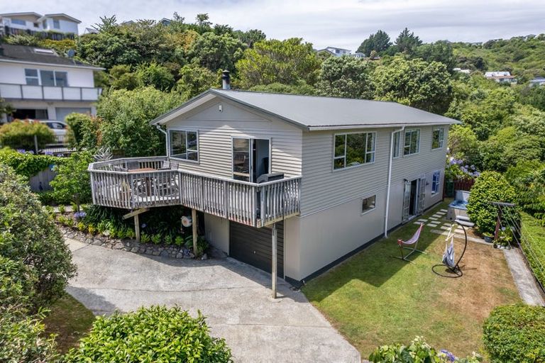 Photo of property in 11 Moray Place, Papakowhai, Porirua, 5024