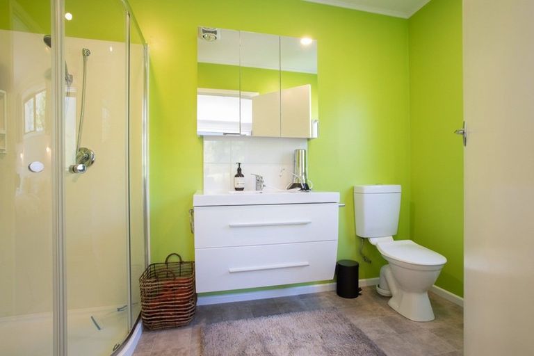 Photo of property in 37 Kent Street, Kingston, Athol, 9793