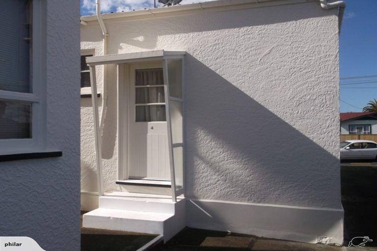 Photo of property in 6 Maratahu Street, Westown, New Plymouth, 4310