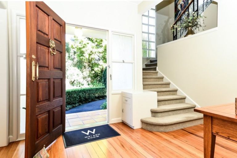 Photo of property in 65 Braid Road, St Andrews, Hamilton, 3200