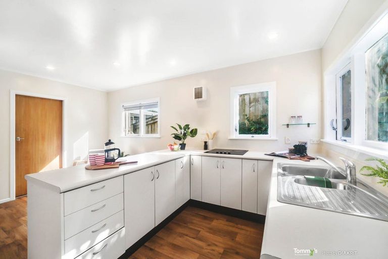 Photo of property in 4 Huntingdon Street, Northland, Wellington, 6012