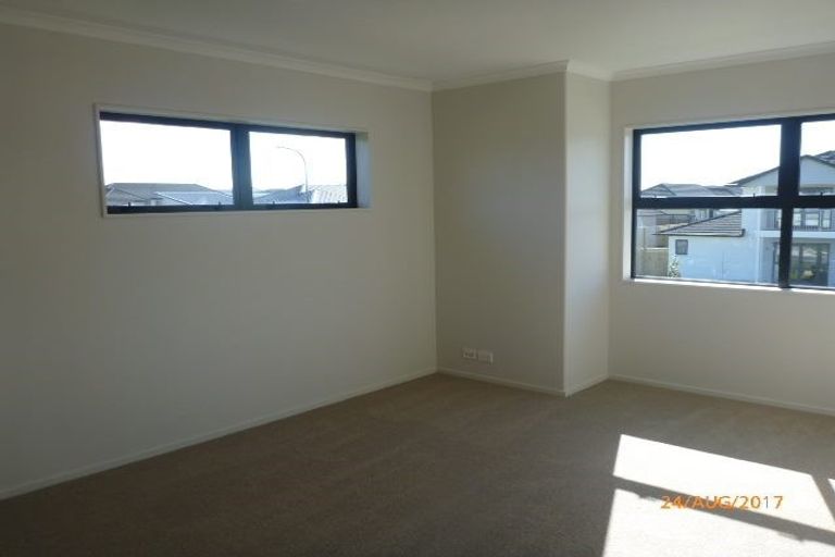 Photo of property in 32 Kaimanawa Road, Karaka, Papakura, 2113