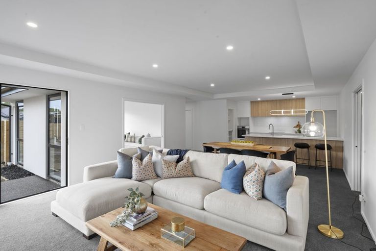 Photo of property in 8 Dray Place, Halswell, Christchurch, 8025