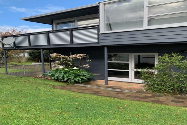 Photo of property in 89 Hillcrest Avenue, Hillcrest, Auckland, 0627