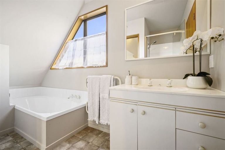 Photo of property in 473d Ilam Road, Bryndwr, Christchurch, 8052