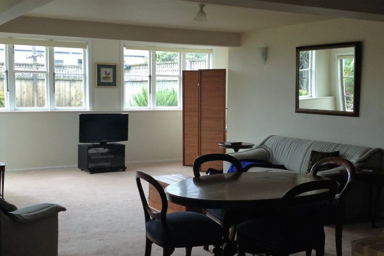 Photo of property in 3 Chesterton Street, Johnsonville, Wellington, 6037