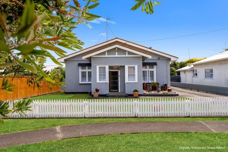 Photo of property in 1 Gunn Street, Gonville, Whanganui, 4501