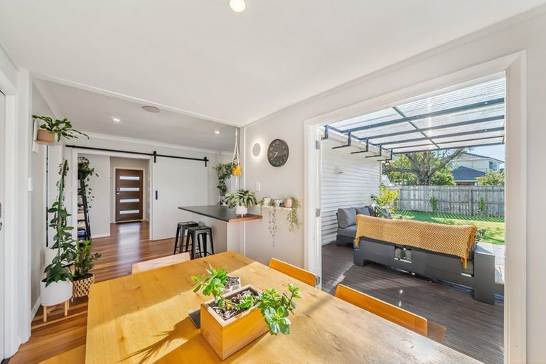 Photo of property in 8 Tui Grove, Elderslea, Upper Hutt, 5018