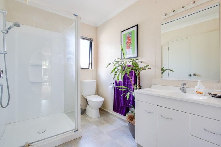 Photo of property in 69b Church Road, Taradale, Napier, 4112