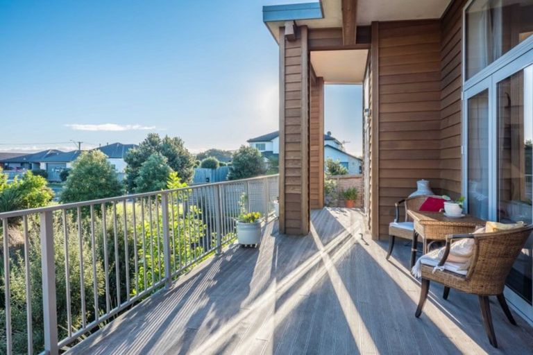 Photo of property in 2 Caterer Lane, Paraparaumu, 5032