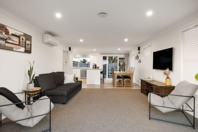 Photo of property in 33 Upland Street, Brookfield, Tauranga, 3110