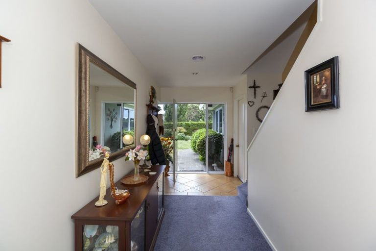 Photo of property in 236 Mazengarb Road, Paraparaumu, 5032