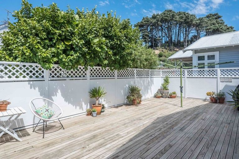 Photo of property in 48 Darlington Road, Miramar, Wellington, 6022