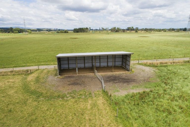 Photo of property in 703 Fitzherbert Road East, Aokautere, Palmerston North, 4471