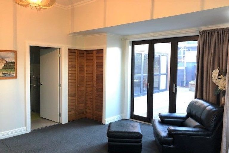 Photo of property in 35 Hospital Terrace, Hospital Hill, Napier, 4110