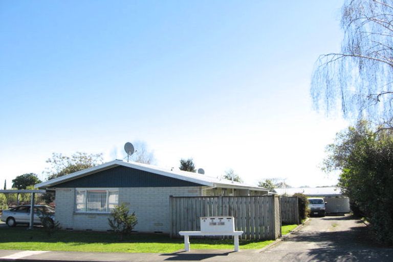Photo of property in 2/8a Christie Crescent, Havelock North, 4130