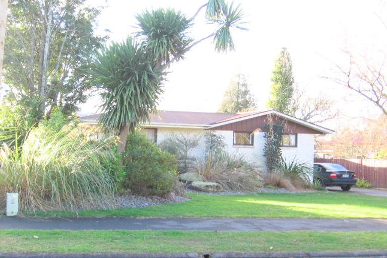 Photo of property in 19 Pulham Crescent, Queenwood, Hamilton, 3210