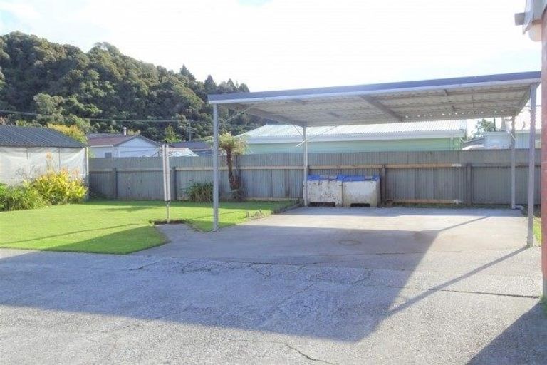 Photo of property in 10 Eva Street, Greymouth, 7805
