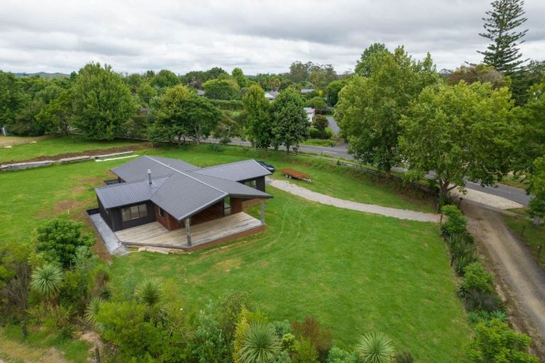 Photo of property in 16 Pa Road, Kerikeri, 0230