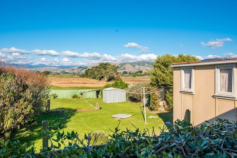Photo of property in 36 Gawler Street, Te Horo Beach, Otaki, 5581