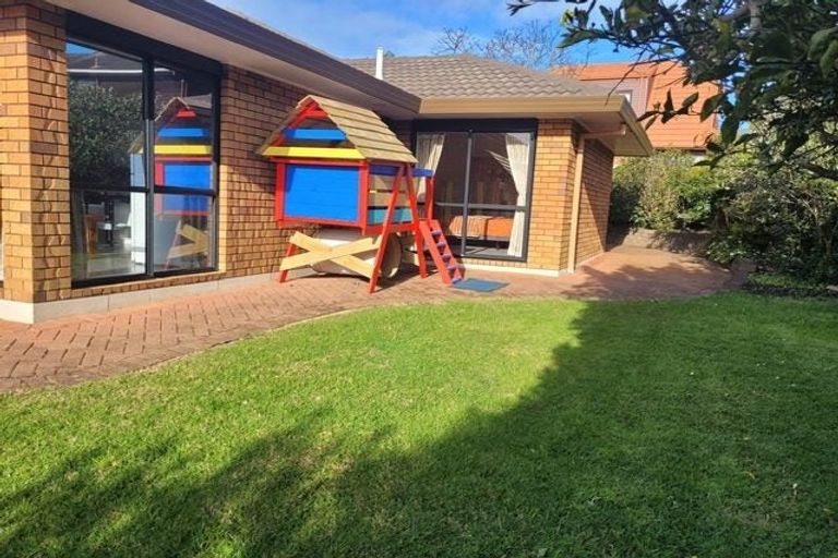 Photo of property in 10 Orangewood Drive, Northpark, Auckland, 2013