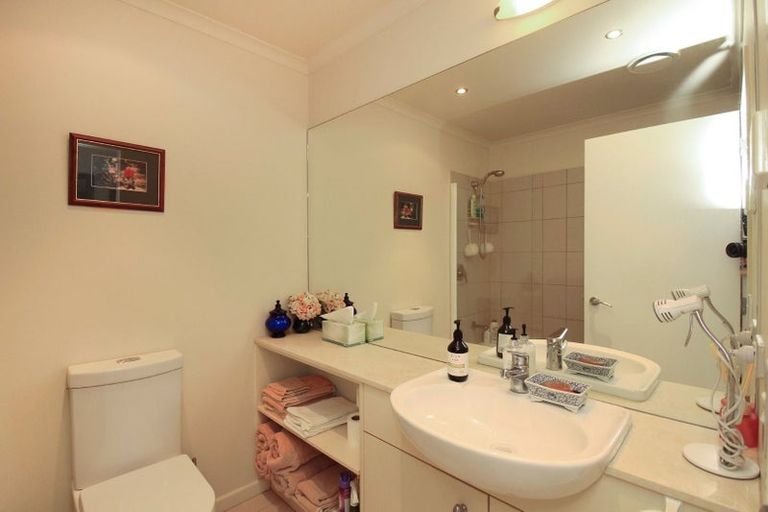 Photo of property in Marrakech Cafe, 14/305 Evans Bay Parade, Hataitai, Wellington, 6021