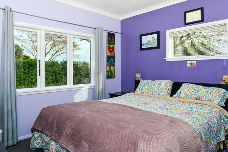 Photo of property in 1012 Heretaunga Street East, Parkvale, Hastings, 4122