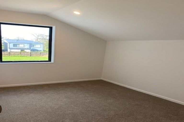 Photo of property in 18a Winfield Road, Kumeu, 0810