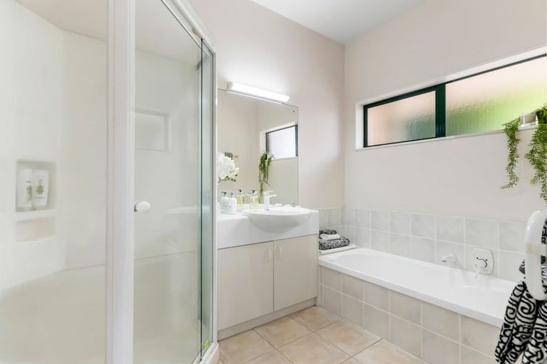 Photo of property in 26 Monyash Road, Manly, Whangaparaoa, 0930